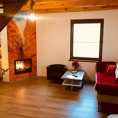 ロッジ Eden 1 Kaszuby Balia Sauna Alpaki Mini Zoo *