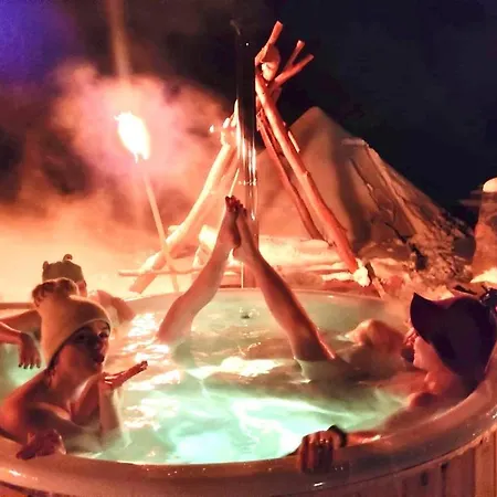 Domki Eden Z Balia I Sauna Lodge